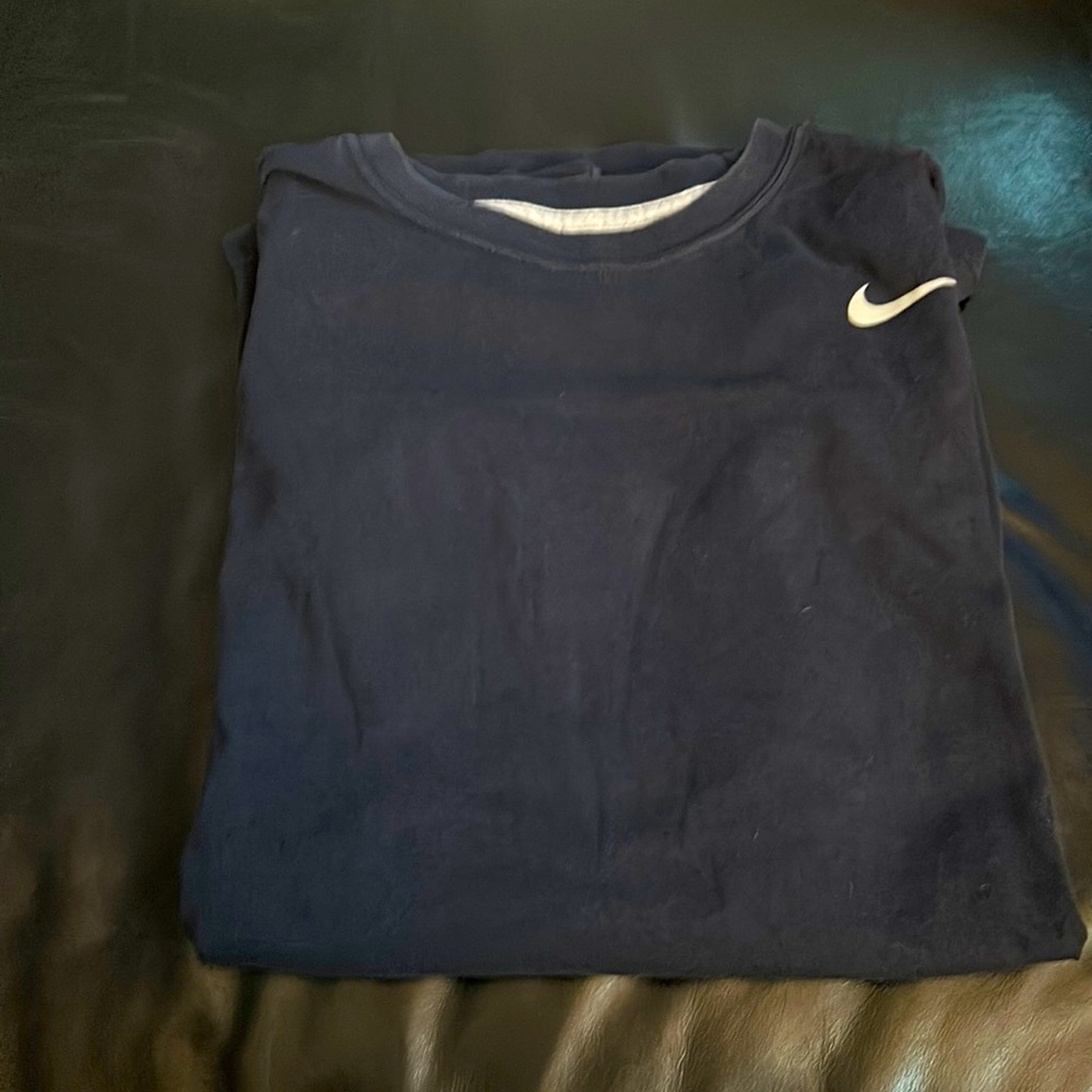Black Nike DriFit XL t shirt